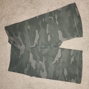 Small Camo Old Navy Active Shorts